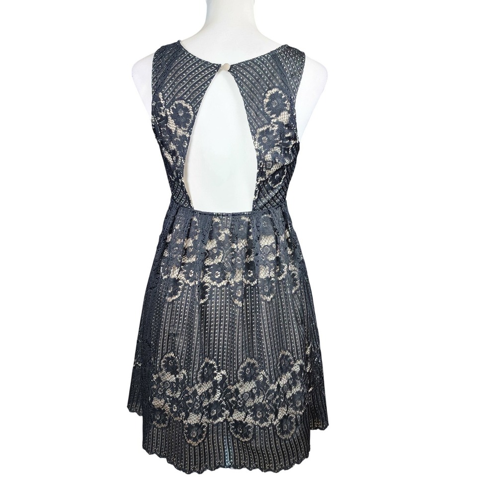 Free People Rocco Open Back Fit and Flare Dress Womens 2 Black Lace Casual Boho - Picture 3 of 10